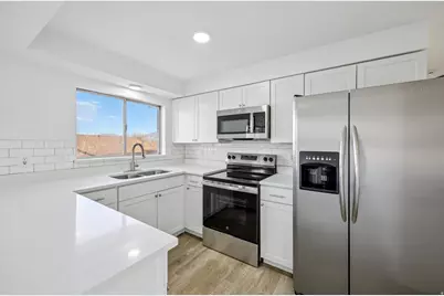 3020 W Rosa Vista Dr, Taylorsville, UT 84129 - Photo 2