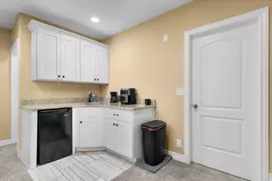 401 W Election Rd S, Draper, UT 84020 - Photo 34