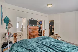 276 E Hidden View Dr, Sandy, UT 84070 - Photo 22