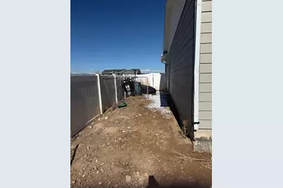 2102 E 1820 S, Naples, UT 84078 - Photo 10