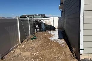 2102 E 1820 S, Naples, UT 84078 - Photo 10