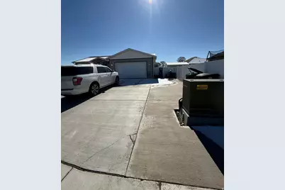 2102 E 1820 S, Naples, UT 84078 - Photo 2