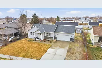 847 E Uintah Ave, Tooele, UT 84074 - Photo 1