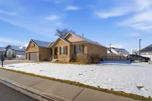 1780 W Maple St, Mapleton, UT 84664 - Photo 2