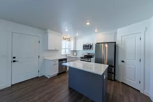 135 E 730 N, Tooele, UT 84074 - Photo 6