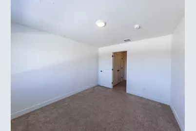 135 E 730 N, Tooele, UT 84074 - Photo 16