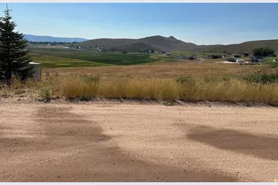 2640 S Eagle Dr, Garden City, UT 84028 - Photo 6