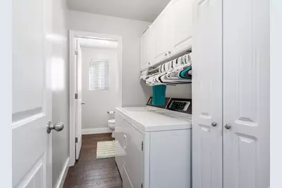 195 E 2325 S, Clearfield, UT 84015 - Photo 24