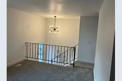 9587 S 1040 E, Sandy, UT 84094 - Photo 4