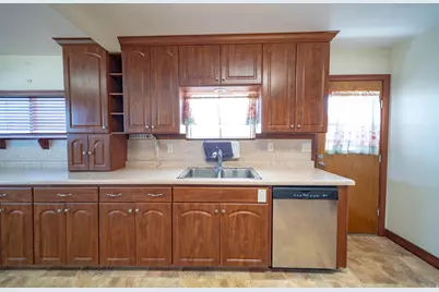 2798 S Highway 10 E, Price, UT 84501 - Photo 6