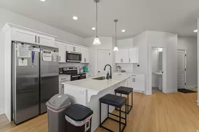 1763 N Blaze Ln, Saratoga Springs, UT 84045 - Photo 6