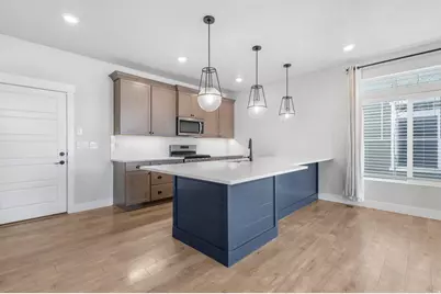 186 S Riverside Dr, Saratoga Springs, UT 84045 - Photo 4