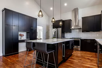 323 N Fairfax Cir, Salt Lake City, UT 84103 - Photo 8