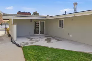 2809 E 4510 S, Holladay, UT 84117 - Photo 42