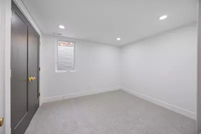 2809 E 4510 S, Holladay, UT 84117 - Photo 32