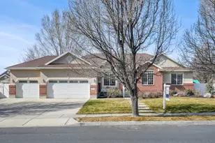 499 N 1520 E, Lehi, UT 84043 - Photo 2