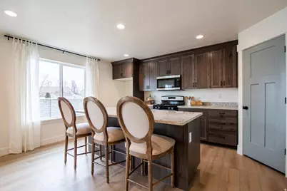 3982 N Aspen Dr, Enoch, UT 84721 - Photo 4