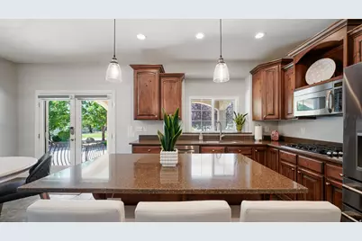 11597 N Sunset Hills Dr, Highland, UT 84003 - Photo 12