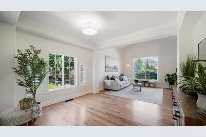 11597 N Sunset Hills Dr, Highland, UT 84003 - Photo 10