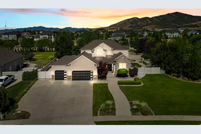 11597 N Sunset Hills Dr, Highland, UT 84003 - Photo 2
