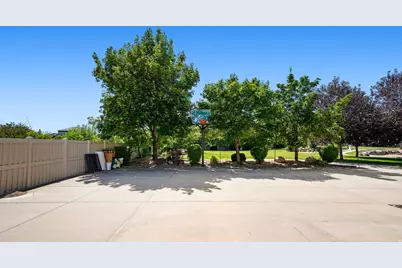11597 N Sunset Hills Dr, Highland, UT 84003 - Photo 76