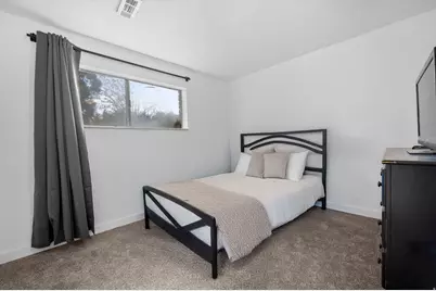 10491 S Amaryllis Dr E, Sandy, UT 84094 - Photo 12