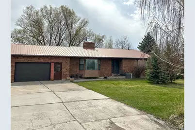 210 E 2100 S, Providence, UT 84332 - Photo 2