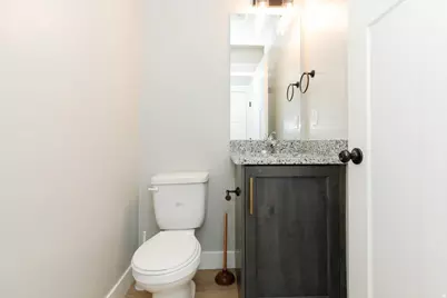 226 S 600 W, Logan, UT 84321 - Photo 8