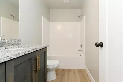 226 S 600 W, Logan, UT 84321 - Photo 16