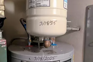 6904 S Countrywoods Circle, Cottonwood Heights, UT 84047 - Photo 16