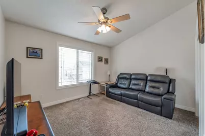 106 E 7320 S, Midvale, UT 84047 - Photo 10