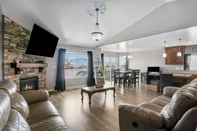 6213 S Wakefield Way, West Valley, UT 84118 - Photo 2