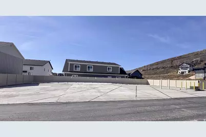 639 Lakesight Dr #76, Garden City, UT 84028 - Photo 40