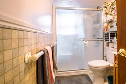 87 E Pioneer Ave, Sandy, UT 84070 - Photo 14