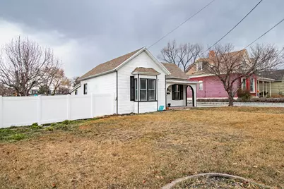 87 E Pioneer Ave, Sandy, UT 84070 - Photo 2