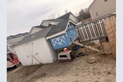 1374 E Falcon Ln, Eagle Mountain, UT 84005 - Photo 32