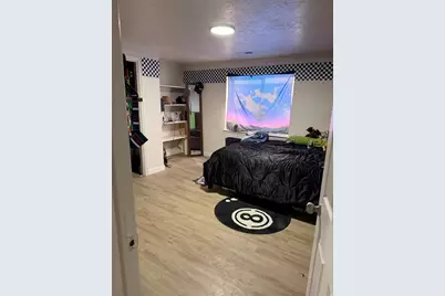 1374 E Falcon Ln, Eagle Mountain, UT 84005 - Photo 36