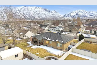 332 W 700 N, Santaquin, UT 84655 - Photo 2