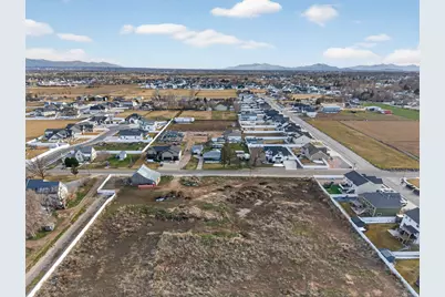 3940 W 2800 N, Plain City, UT 84404 - Photo 2