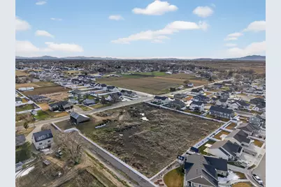 3940 W 2800 N, Plain City, UT 84404 - Photo 14