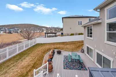758 N Pinnacle Ln W, Saratoga Springs, UT 84045 - Photo 32