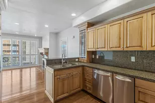 925 S Donner Way E, Salt Lake City, UT 84108 - Photo 12