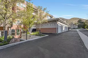 925 S Donner Way E, Salt Lake City, UT 84108 - Photo 32