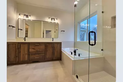 1019 W 200 N, Clearfield, UT 84015 - Photo 12