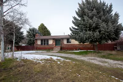 264 E 700 N, Harrisville, UT 84404 - Photo 2