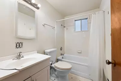 942 Sage Creek Cir, Springville, UT 84663 - Photo 16