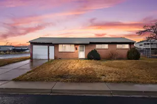 942 Sage Creek Cir, Springville, UT 84663 - Photo 24