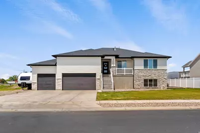 5478 W 3750 S, Hooper, UT 84315 - Photo 1