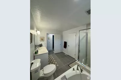 6022 S Park Wood Dr W, Kearns, UT 84118 - Photo 14
