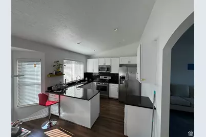 6022 S Park Wood Dr W, Kearns, UT 84118 - Photo 28